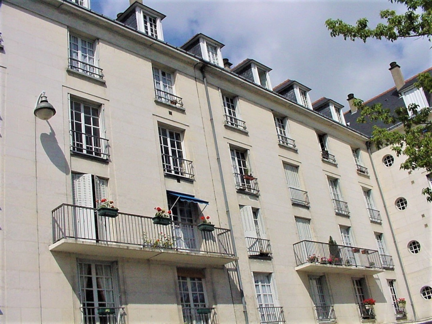 rue laponneraye tours logement